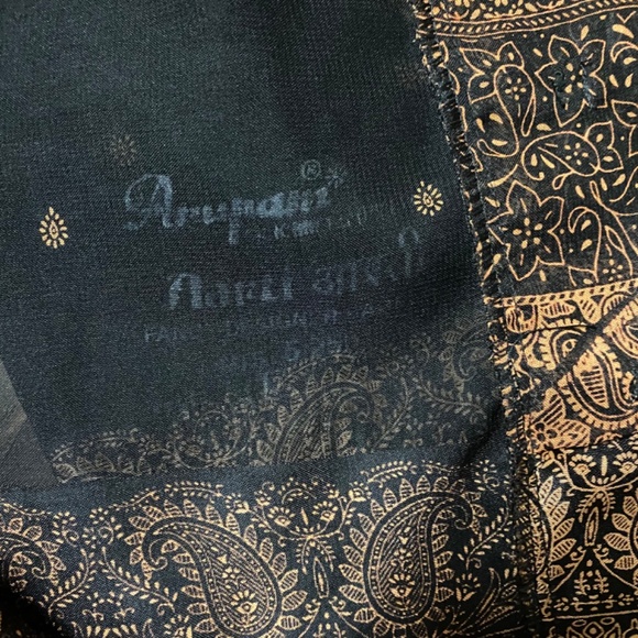 Asian Design Sheer Top - Picture 10 of 11